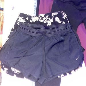 black nike running shorts w/o lining